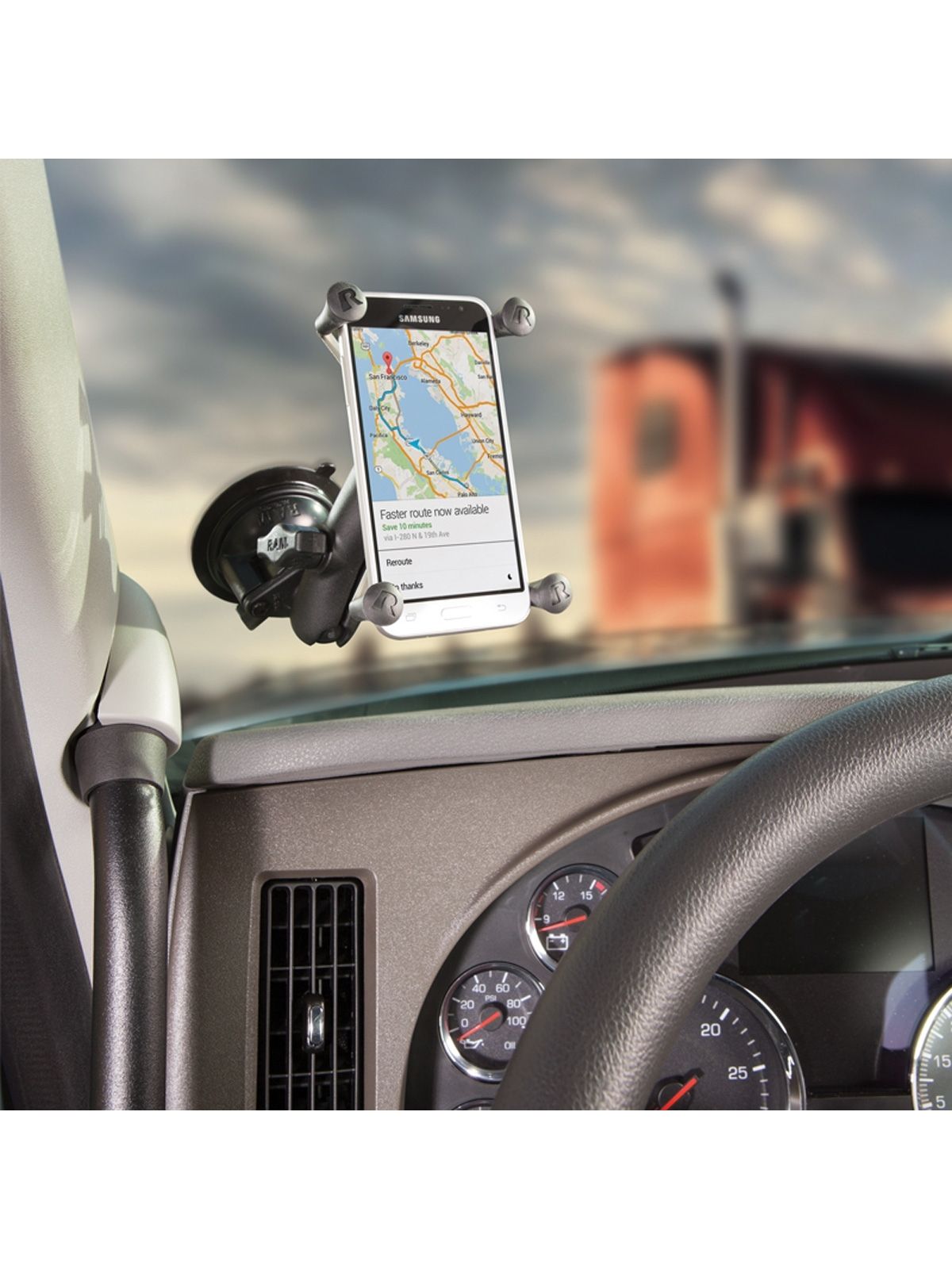 RAM Mounts X-Grip Saugfuß-Halterung für Smartphones - Bis 114,3 mm Breite - Mittlerer Verbindungsarm - Saugfuß mit Trapez-Basiskugel - B-Kugel (1 Zoll) - Schrauben-Set