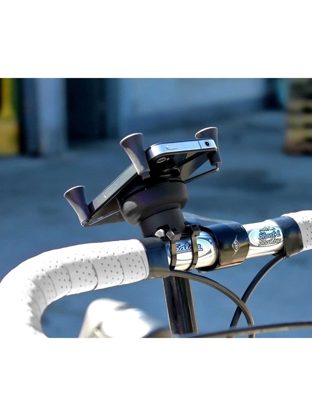 RAM Mounts X-Grip EZ On/Off Lenker-Halterung für Smartphones - Bis 82,55 mm Breite - Durchmesser von 12,7 mm bis 42,67 mm