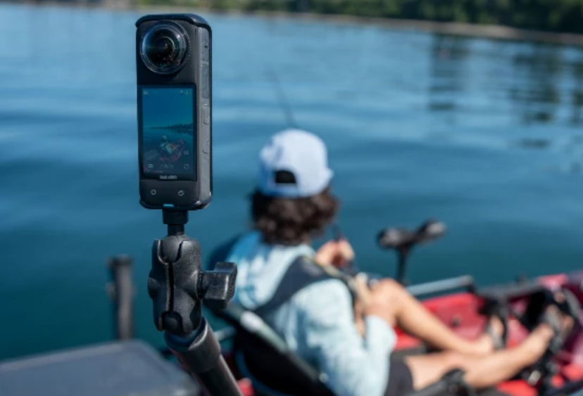 RAM Mounts Actioncam Halterung auf dem Kajak
