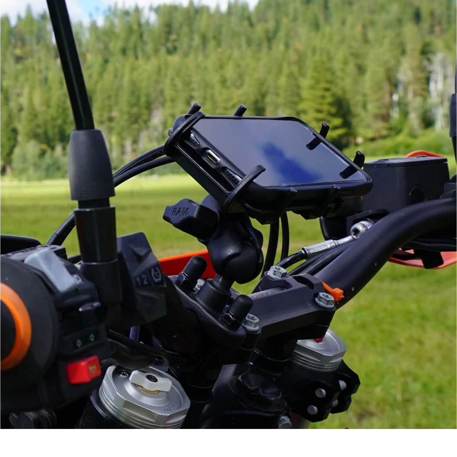 RAM Mounts Quick-Grip Universalhalterung für Smartphones & weitere Geräte - Bis 82,55 mm Breite - 2-Loch AMPS - Schrauben-Set
